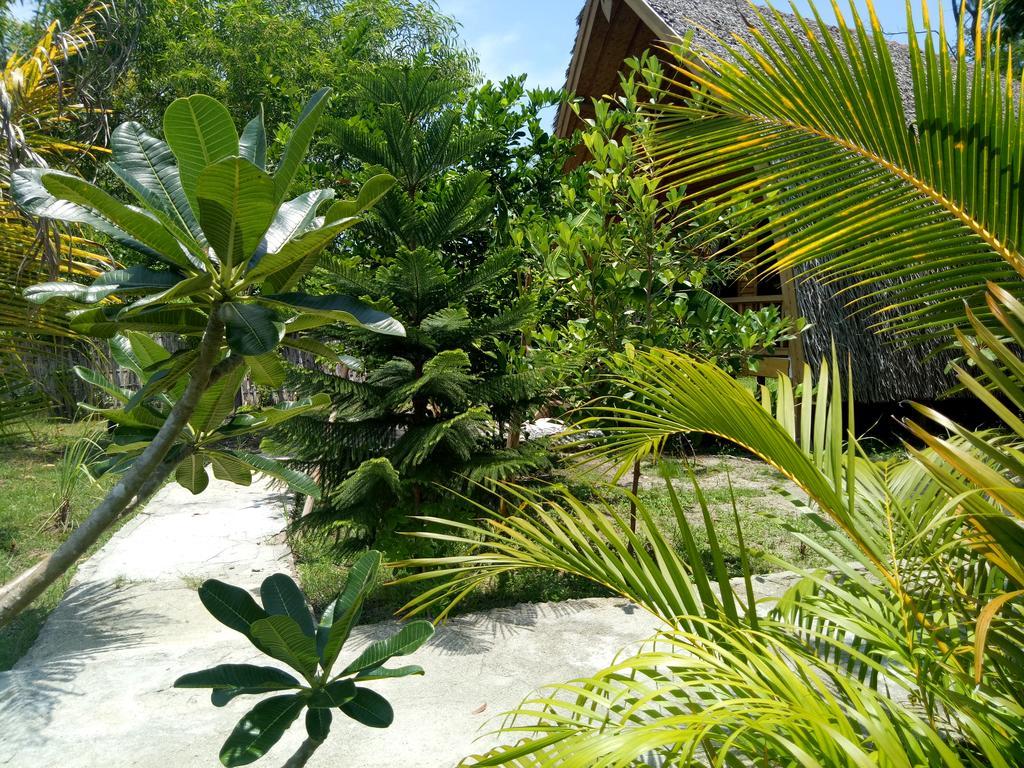Rose Bungalow Hotel Pemenang Buitenkant foto