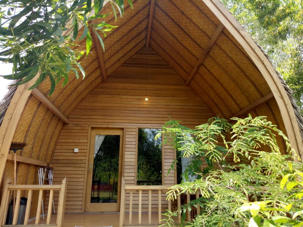 Rose Bungalow Hotel Pemenang Buitenkant foto