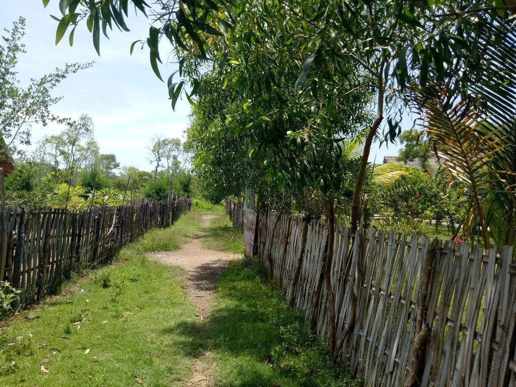 Rose Bungalow Hotel Pemenang Buitenkant foto