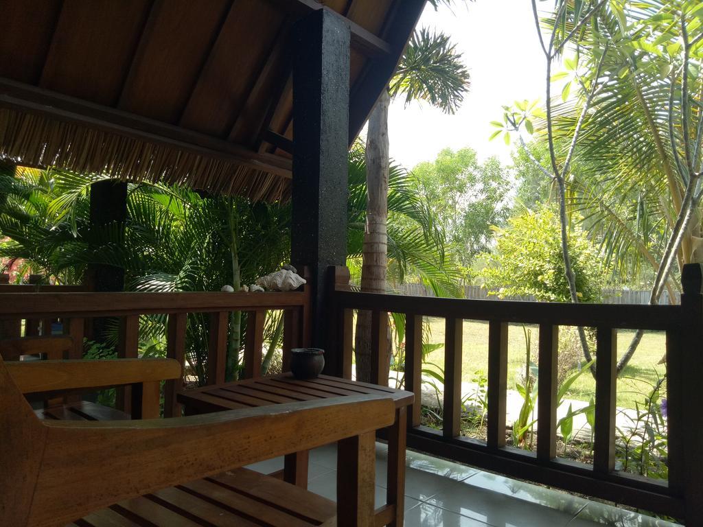 Rose Bungalow Hotel Pemenang Buitenkant foto
