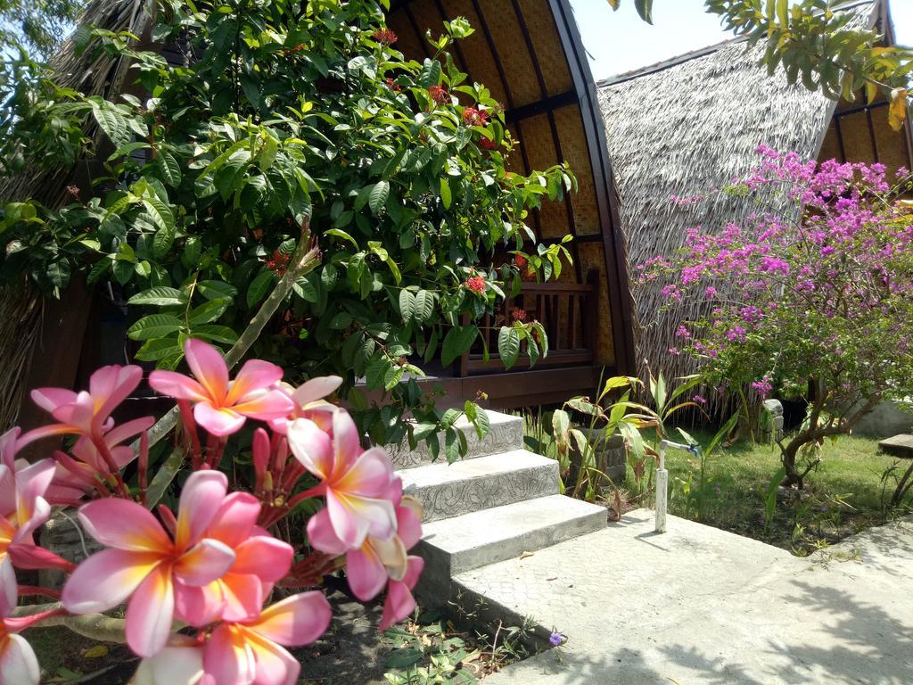 Rose Bungalow Hotel Pemenang Buitenkant foto