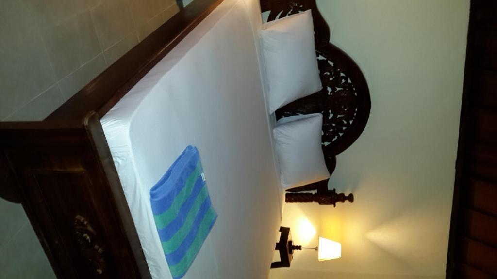 Rose Bungalow Hotel Pemenang Buitenkant foto